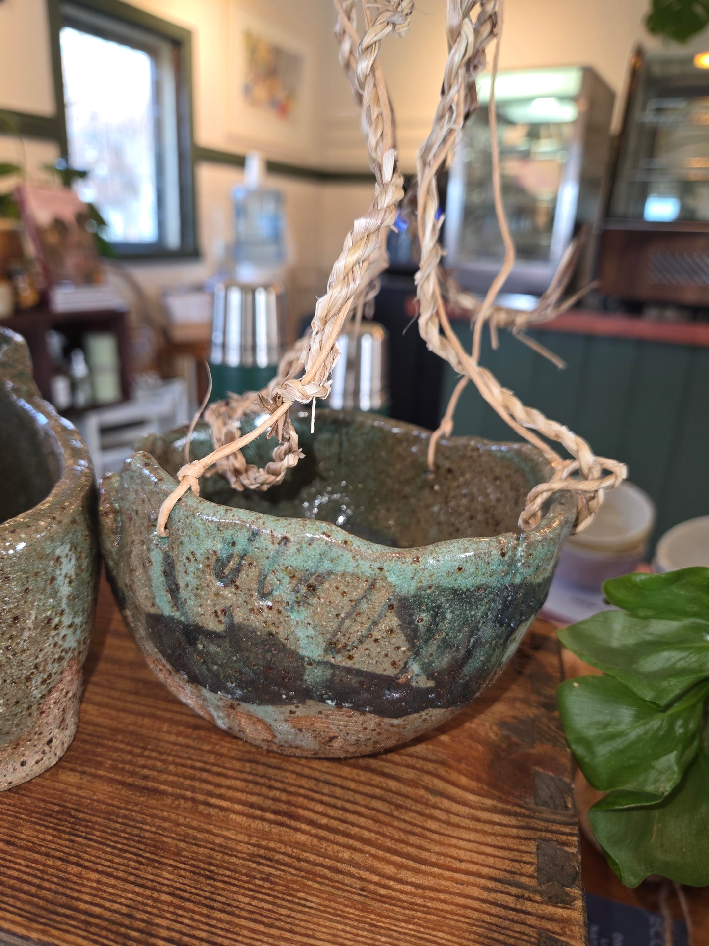 Small hanging planter pot - artisan-made in Australia