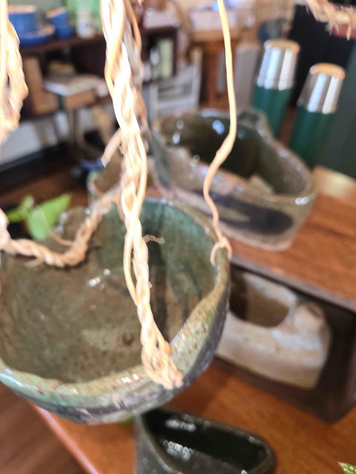 Small hanging planter pot - artisan-made in Australia